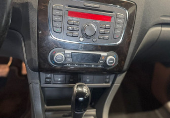 Подержанный автомобиль Ford Focus Hatchback 2007 года (13 фото)