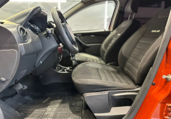 Подержанный автомобиль Renault Duster 2018 года (15 фото)