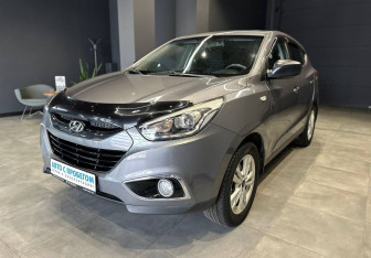 Подержанный автомобиль Hyundai ix35 2014 года (4 фото)