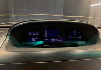 Подержанный автомобиль Toyota Land Cruiser Prado 2003 года (14 фото)