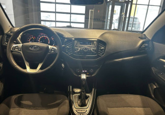 Подержанный автомобиль LADA (ВАЗ) Vesta Sedan 2020 года (9 фото)
