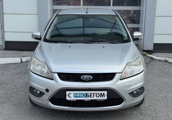 Подержанный автомобиль Ford Focus Hatchback 2008 года (3 фото)