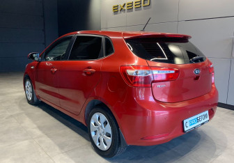 Подержанный автомобиль Kia Rio Hatchback 2014 года (7 фото)
