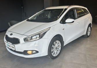 Подержанный автомобиль Kia Ceed Wagon 2013 года (2 фото)