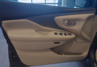 Подержанный автомобиль Nissan Murano Suv 2017 года (19 фото)