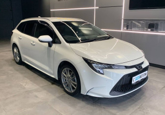 Подержанный автомобиль Toyota Corolla Wagon 2019 года (2 фото)