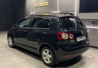 Подержанный автомобиль Volkswagen Golf Plus 2008 года (7 фото)