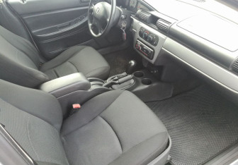 Подержанный автомобиль ГАЗ Volga Siber 2010 года (12 фото)