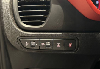 Подержанный автомобиль Kia Rio Sedan 2021 года (14 фото)