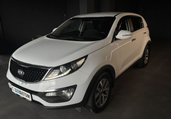 Подержанный автомобиль Kia Sportage 2015 года (2 фото)