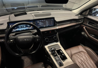 Подержанный автомобиль Exeed VX 2023 года (8 фото)