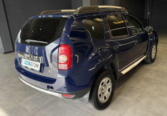 Подержанный автомобиль Renault Duster 2014 года (5 фото)