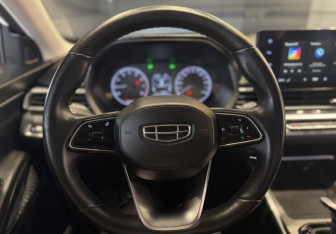 Подержанный автомобиль Geely Emgrand 2023 года (10 фото)