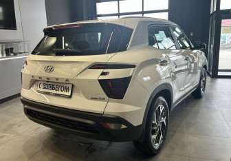 Подержанный автомобиль Hyundai Creta 2021 года (6 фото)