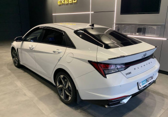 Подержанный автомобиль Hyundai Elantra Sedan 2020 года (5 фото)
