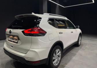 Подержанный автомобиль Nissan X-Trail 2021 года (7 фото)