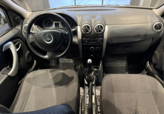 Подержанный автомобиль LADA (ВАЗ) Largus Wagon 2013 года (8 фото)