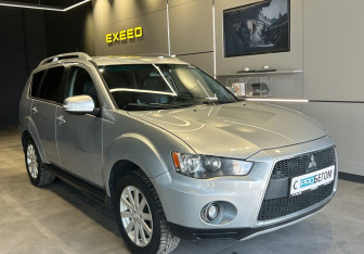 Подержанный автомобиль Mitsubishi Outlander 2010 года (4 фото)
