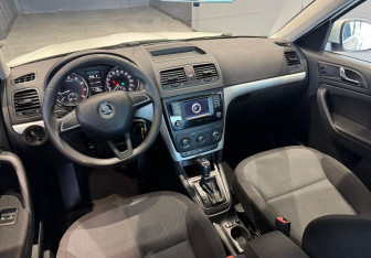 Подержанный автомобиль Skoda Yeti 2017 года (8 фото)