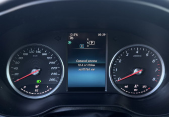 Подержанный автомобиль Mercedes-Benz GLC Coupe 2020 года (18 фото)
