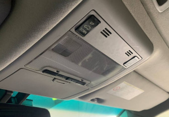 Подержанный автомобиль Toyota Land Cruiser Suv 2009 года (12 фото)