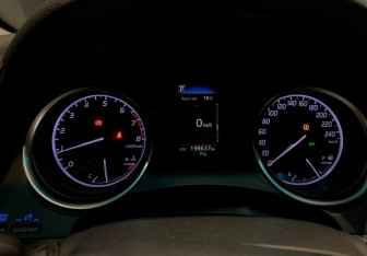 Подержанный автомобиль Toyota Camry Sedan 2020 года (12 фото)