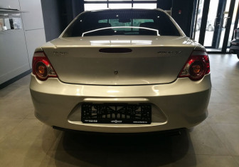 Подержанный автомобиль ГАЗ Volga Siber 2010 года (8 фото)