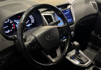 Подержанный автомобиль Hyundai Creta 2018 года (10 фото)