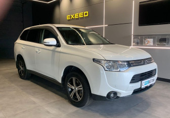 Подержанный автомобиль Mitsubishi Outlander 2014 года (2 фото)