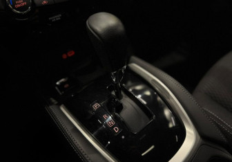 Подержанный автомобиль Nissan X-Trail 2021 года (13 фото)