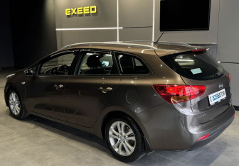 Подержанный автомобиль Kia Ceed Wagon 2013 года (7 фото)