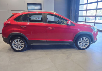 Подержанный автомобиль Chery Tiggo 2 2017 года (10 фото)