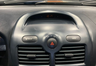 Подержанный автомобиль Nissan Almera Classic 2006 года (11 фото)