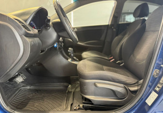 Подержанный автомобиль Hyundai Solaris Sedan 2016 года (10 фото)