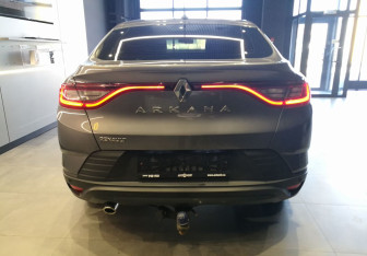 Подержанный автомобиль Renault Arkana 2019 года (4 фото)
