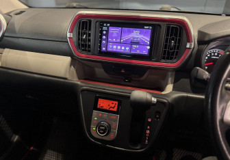 Подержанный автомобиль Toyota Passo 2017 года (11 фото)