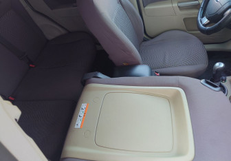 Подержанный автомобиль Ford Fusion 2006 года (9 фото)