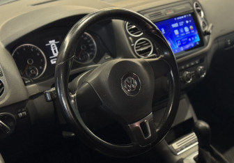 Подержанный автомобиль Volkswagen Tiguan 2016 года (9 фото)
