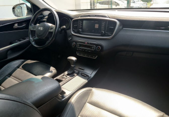 Подержанный автомобиль Kia Sorento 2018 года (21 фото)
