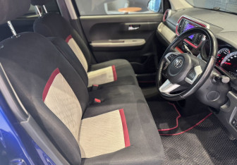 Подержанный автомобиль Toyota Passo 2017 года (18 фото)