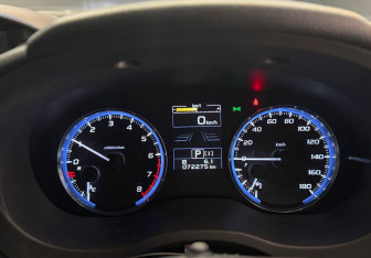 Подержанный автомобиль Subaru Levorg 2018 года (12 фото)