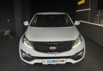 Подержанный автомобиль Kia Sportage 2015 года (3 фото)