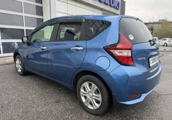 Подержанный автомобиль Nissan Note 2017 года (8 фото)