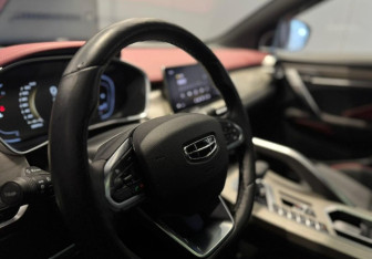 Подержанный автомобиль Geely Coolray 2023 года (9 фото)