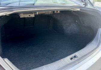 Подержанный автомобиль Nissan Teana 2011 года (12 фото)