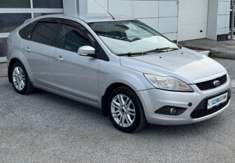 Подержанный автомобиль Ford Focus Hatchback 2008 года (4 фото)