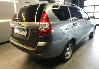 Подержанный автомобиль LADA (ВАЗ) Priora Wagon 2010 года (3 фото)
