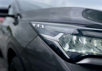 Подержанный автомобиль Geely Coolray 2024 года (19 фото)