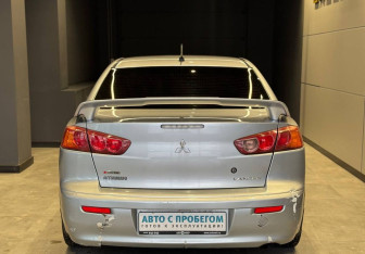Подержанный автомобиль Mitsubishi Lancer Sedan 2008 года (6 фото)