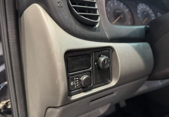 Подержанный автомобиль Nissan Almera Classic 2011 года (13 фото)